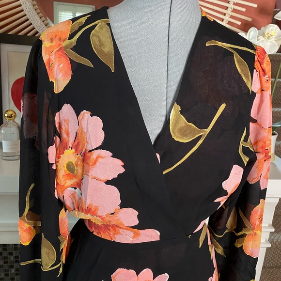 Reformation mini dress - Picture 2 of 6